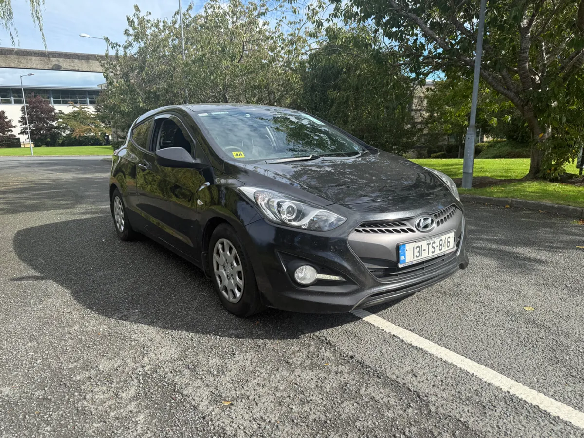 Hyundai i30 2013 Commercial Van - Image 1
