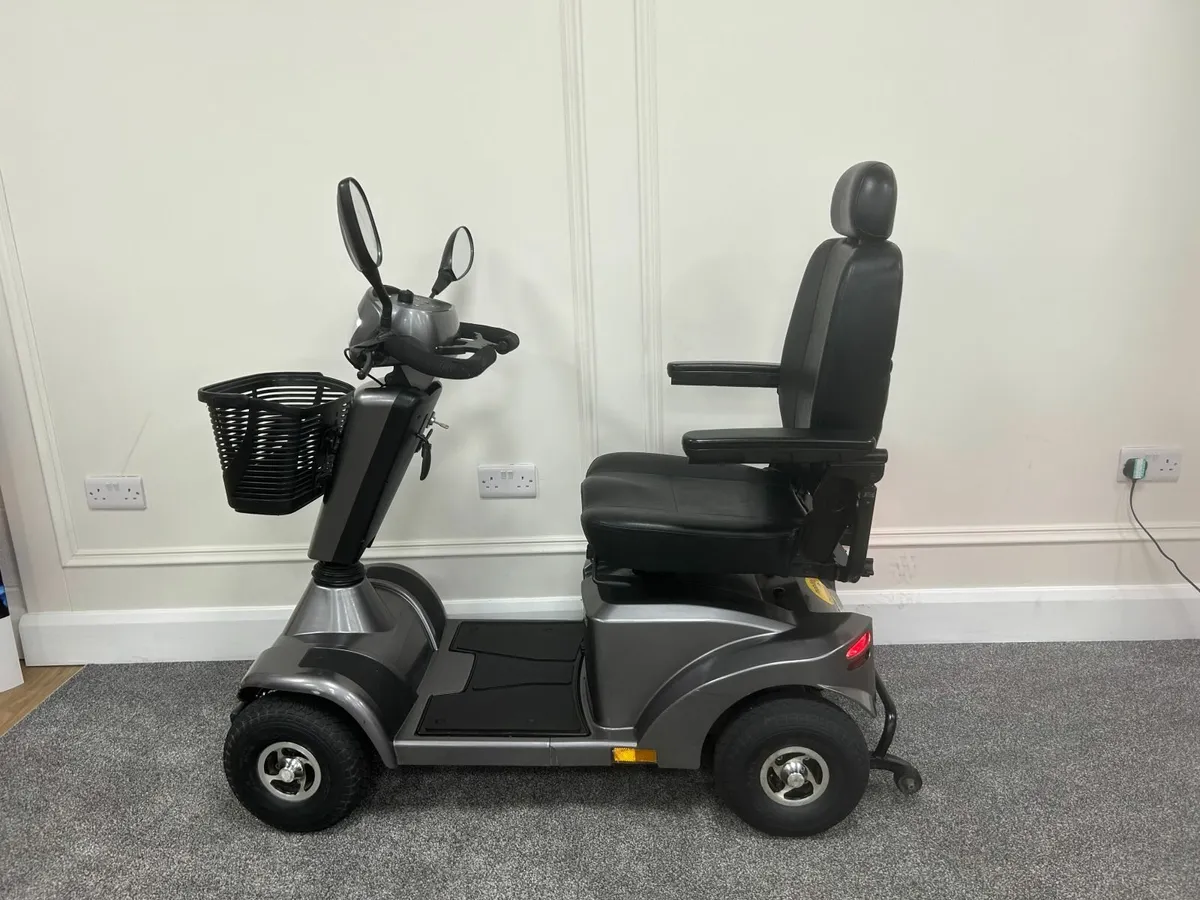 Pre-Owned Sterling S425 Mobility Scooter - Image 2