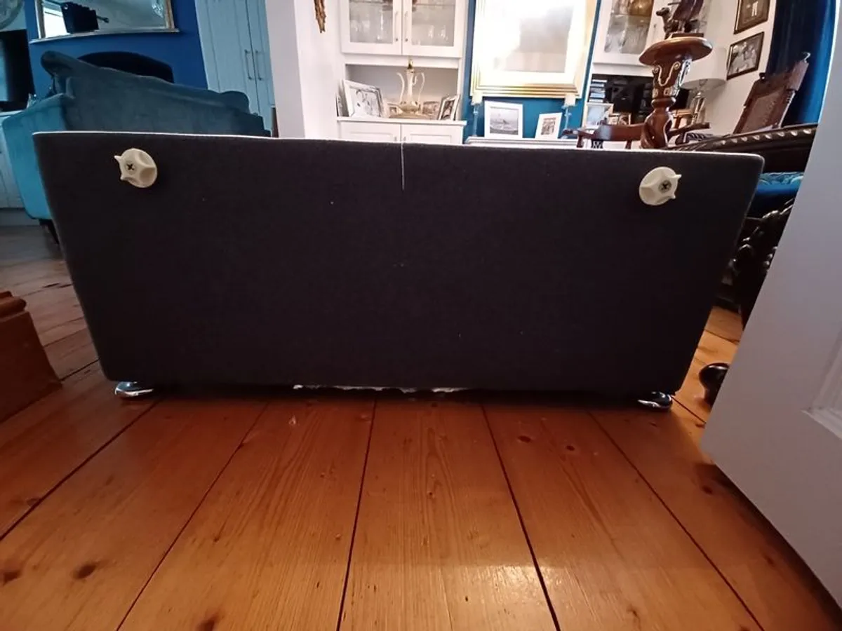 Standard single bed - Image 3