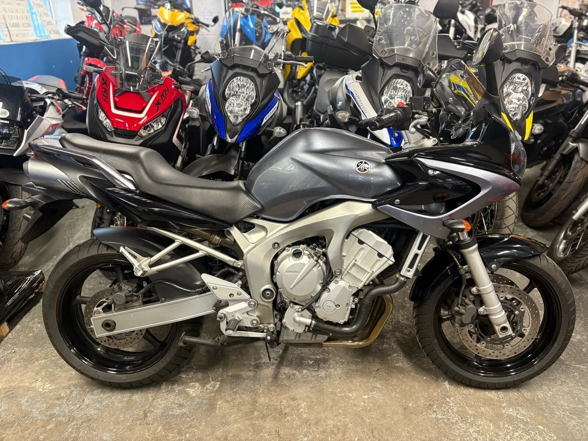 2005 Yamaha FZ6 - Image 1