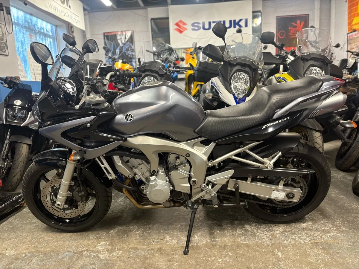 2005 Yamaha FZ6 - Image 4
