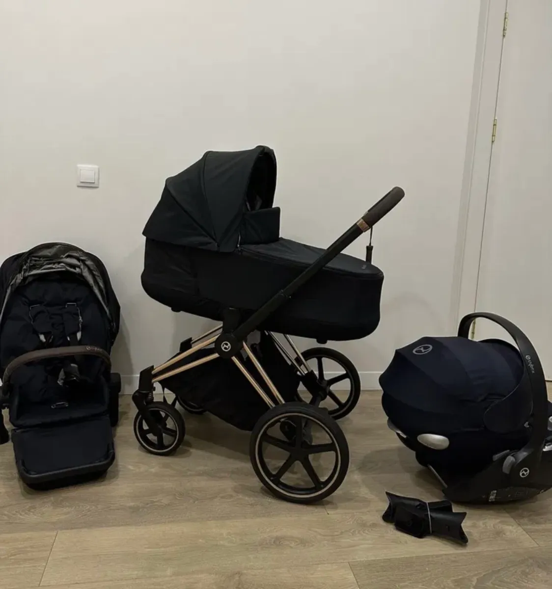 Cybex Priam 3 in 1 like new - Image 1