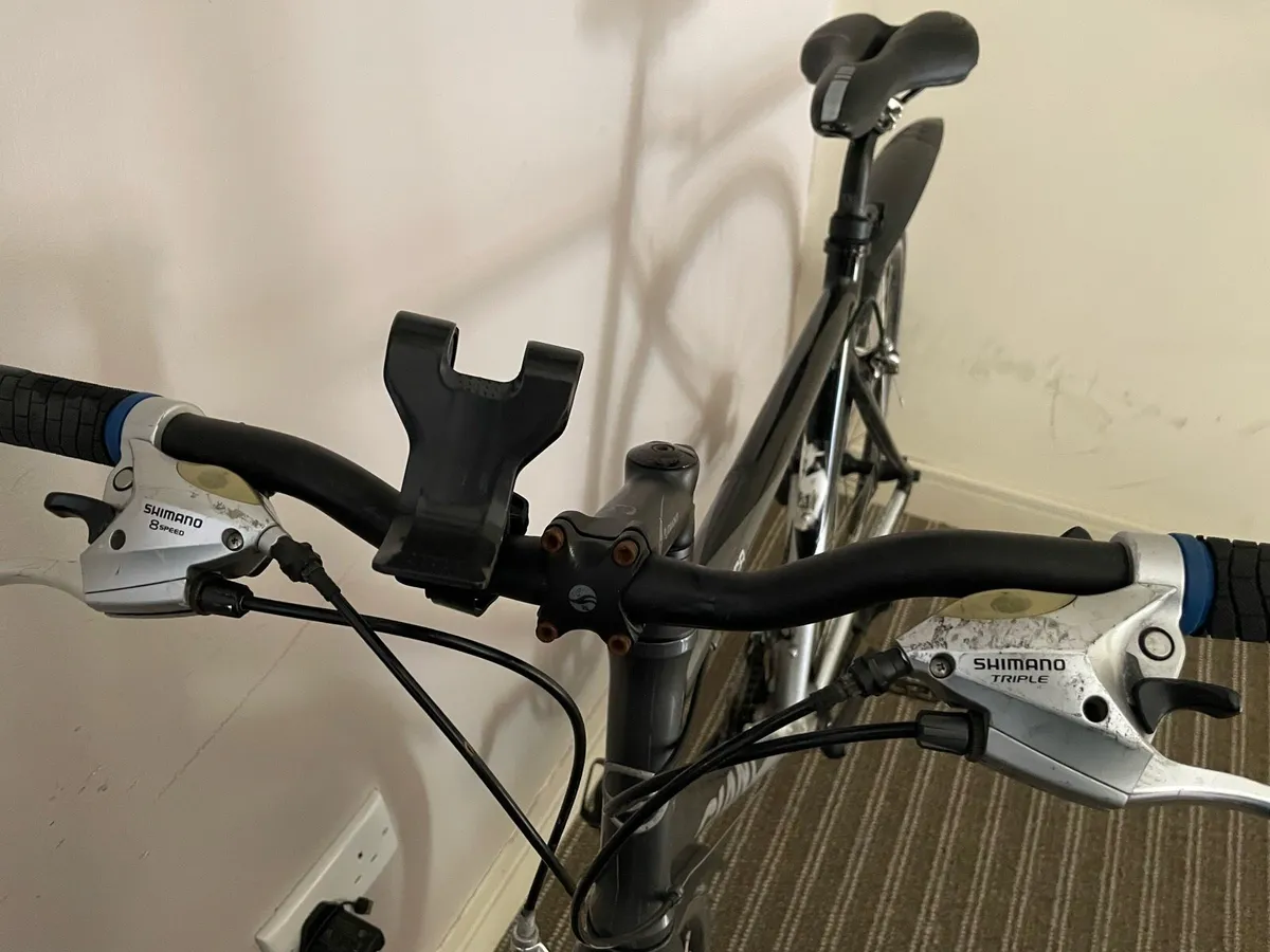Hybrid bike size M - Image 4