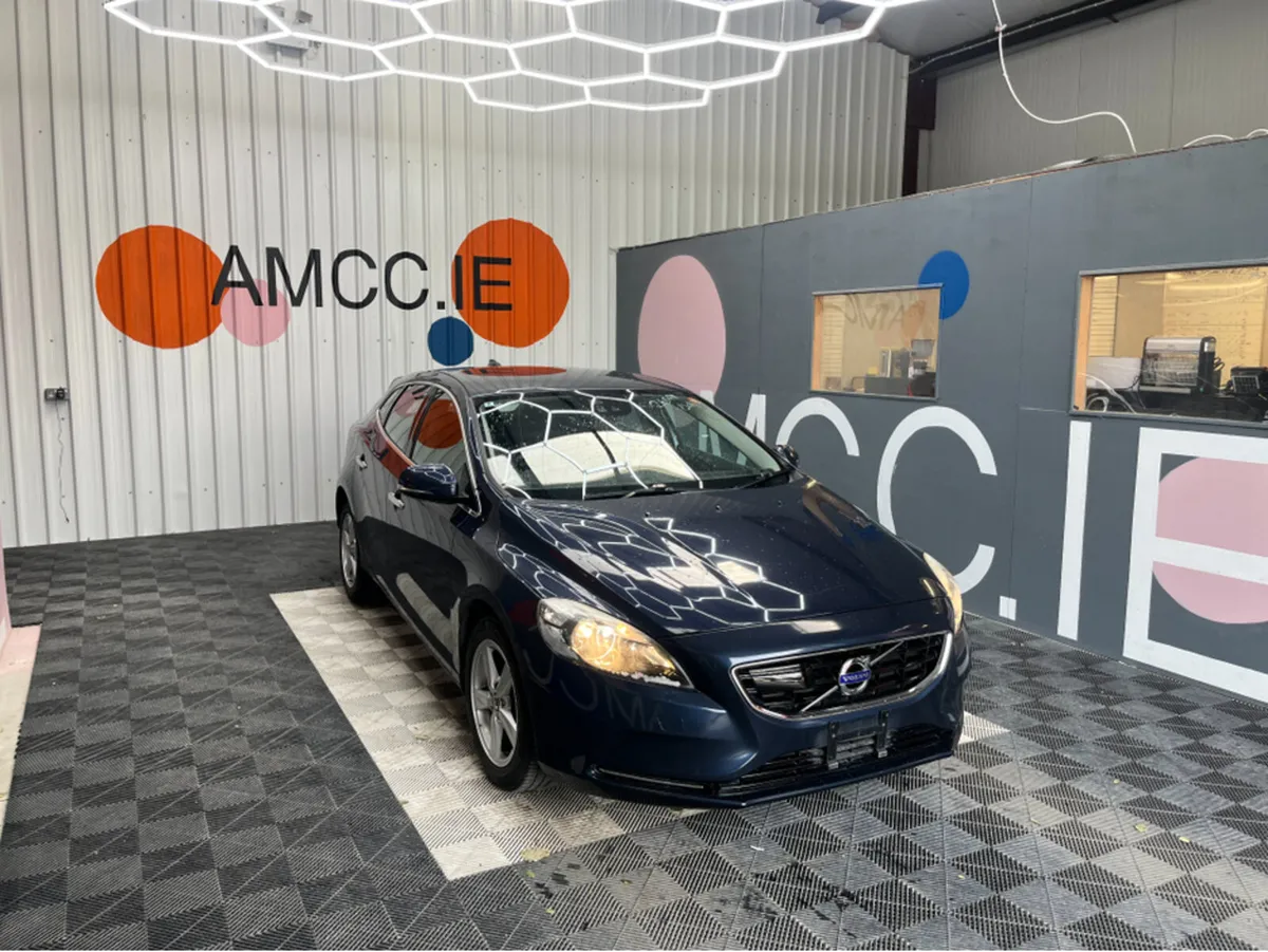 Volvo V40 €11950! 2014 VOLVO V40 AUTOMATIC 1.6L PE - Image 1
