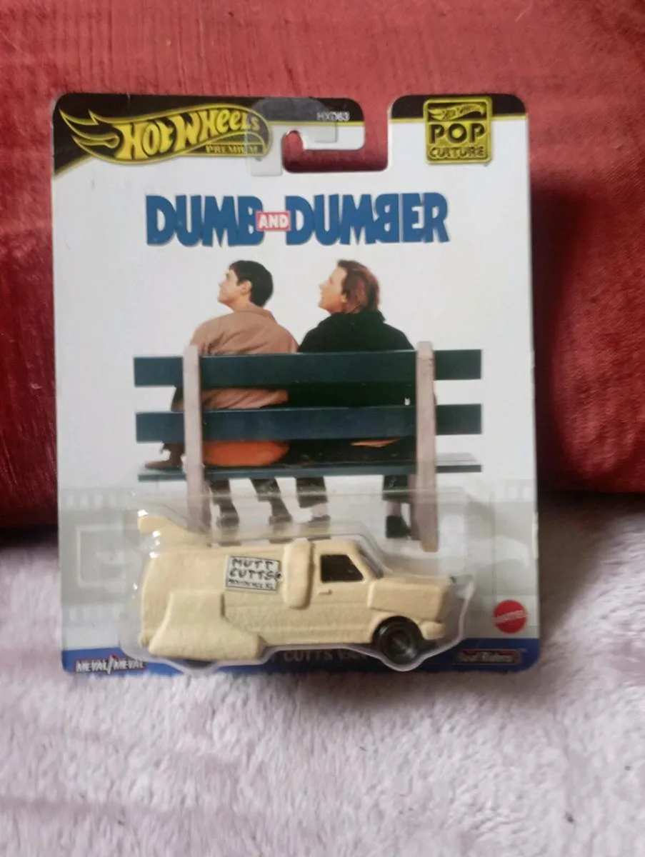 HOT WHEELS PREMIUM DUMB AND DUMBER. - Image 1
