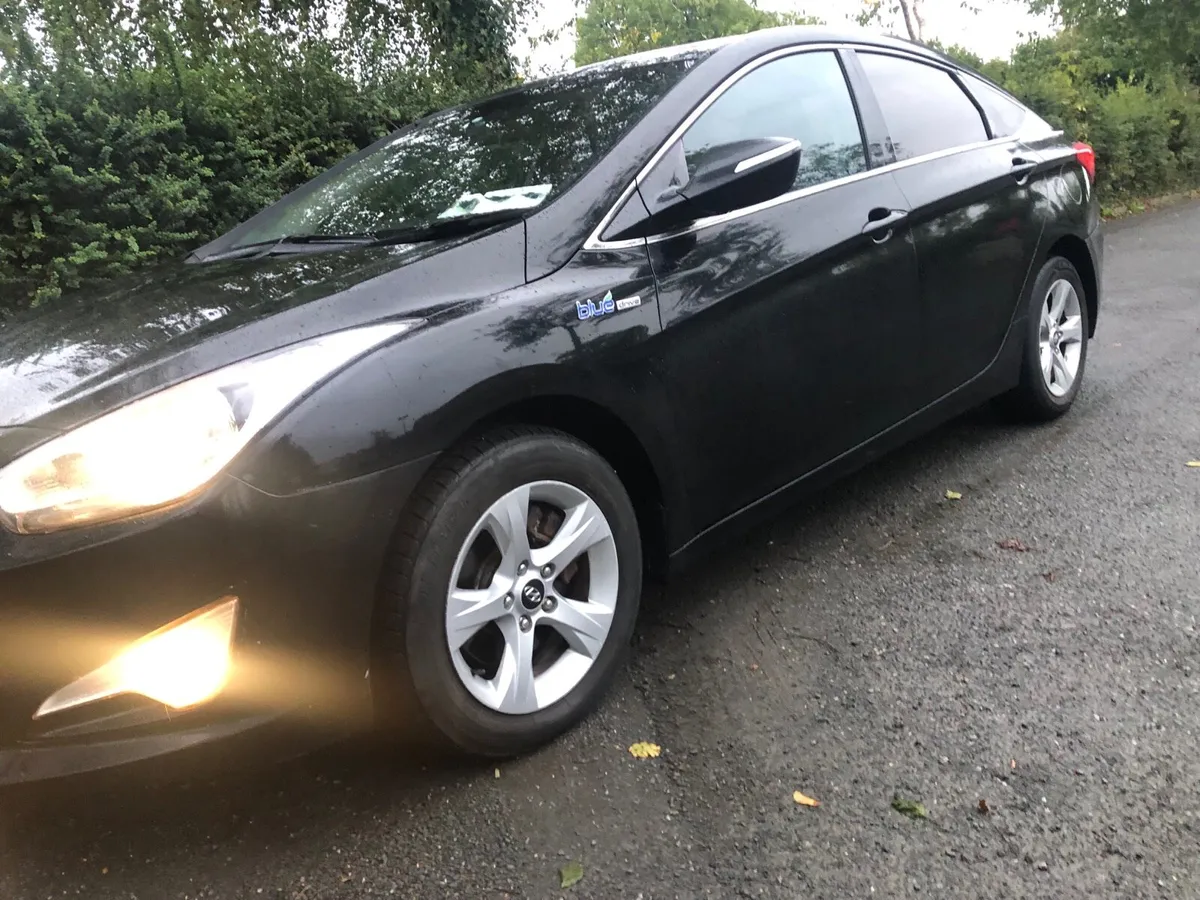 HYUNDAI I40 NCT 26 EXECUTIVE  TRIM - Image 4