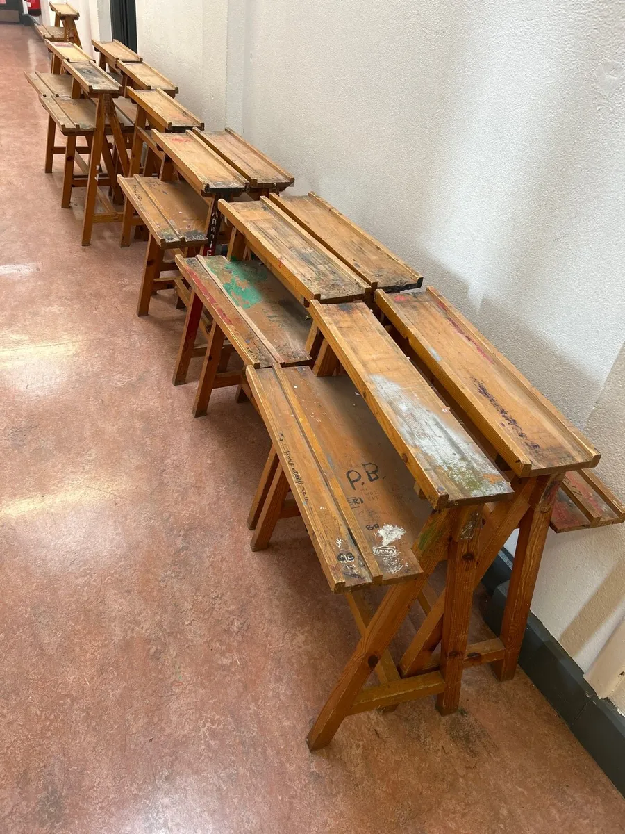 Art desks tables - Image 3