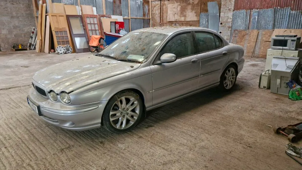 Jaguar x type 4WD  , MANUAL , 3.0 V6 . LOW MILES - Image 3