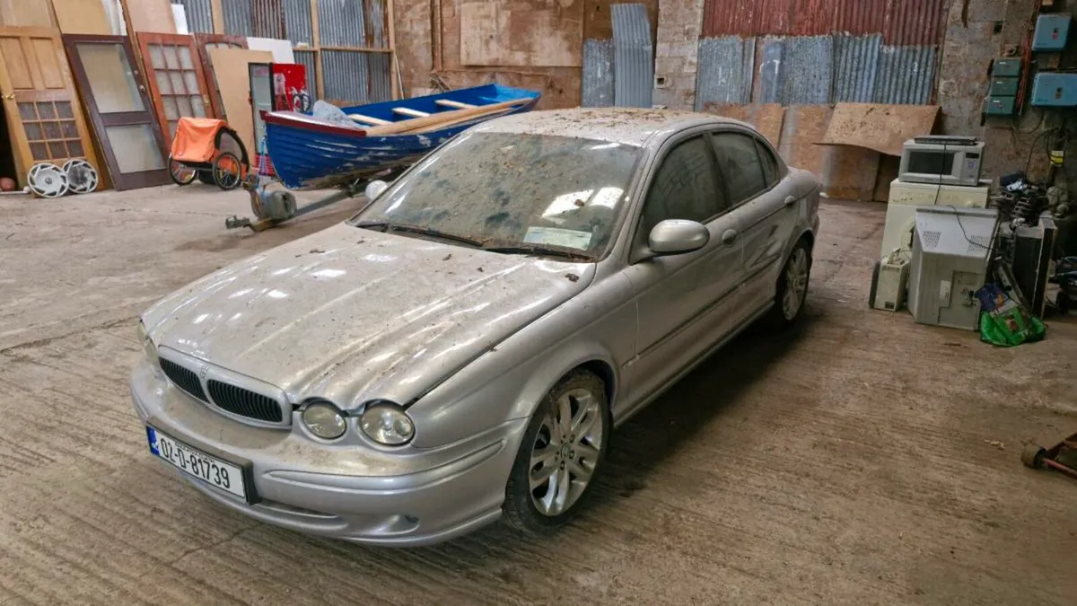 Jaguar x type 4WD  , MANUAL , 3.0 V6 . LOW MILES - Image 4