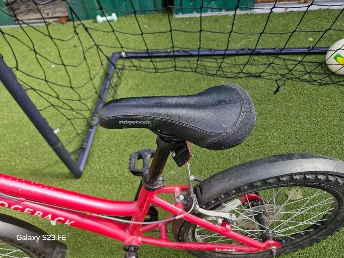 Kids Bike bike in Excellent Condition - Image 4