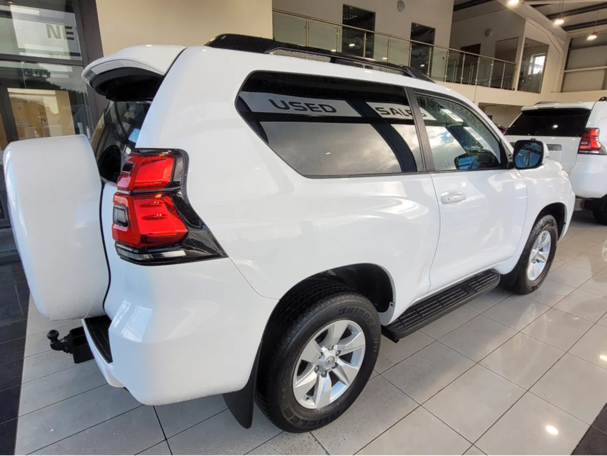 Toyota Land Cruiser SWB  AUTO 2DR - Image 4