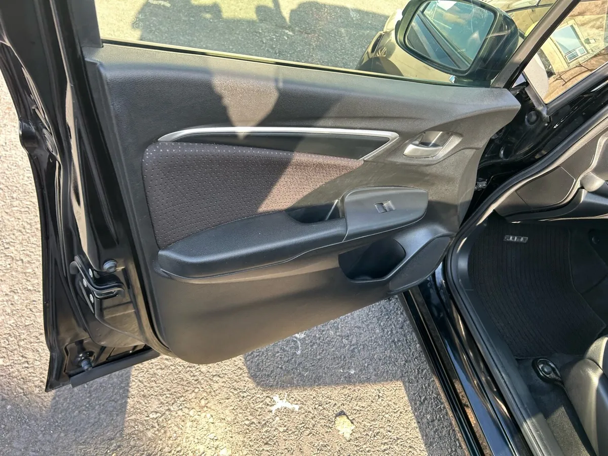 HONDA FIT 1.5 Hybrid Automatic 2years NCT  5Door - Image 4