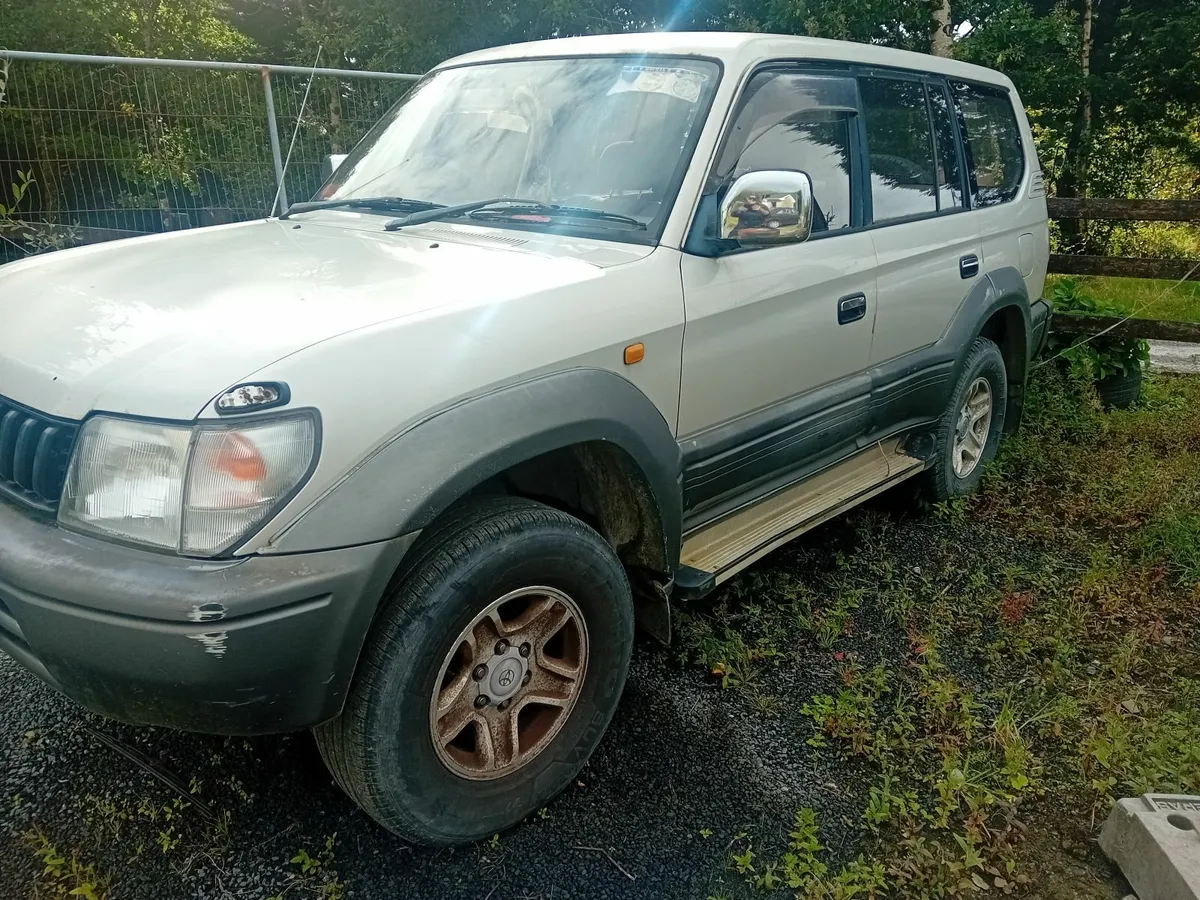 toyota  land cruiser  prado - Image 2