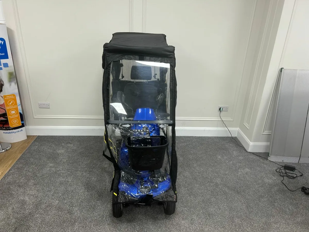 Pre-Owned Komfy 8 with Canopy Mobility Scooter - Image 2