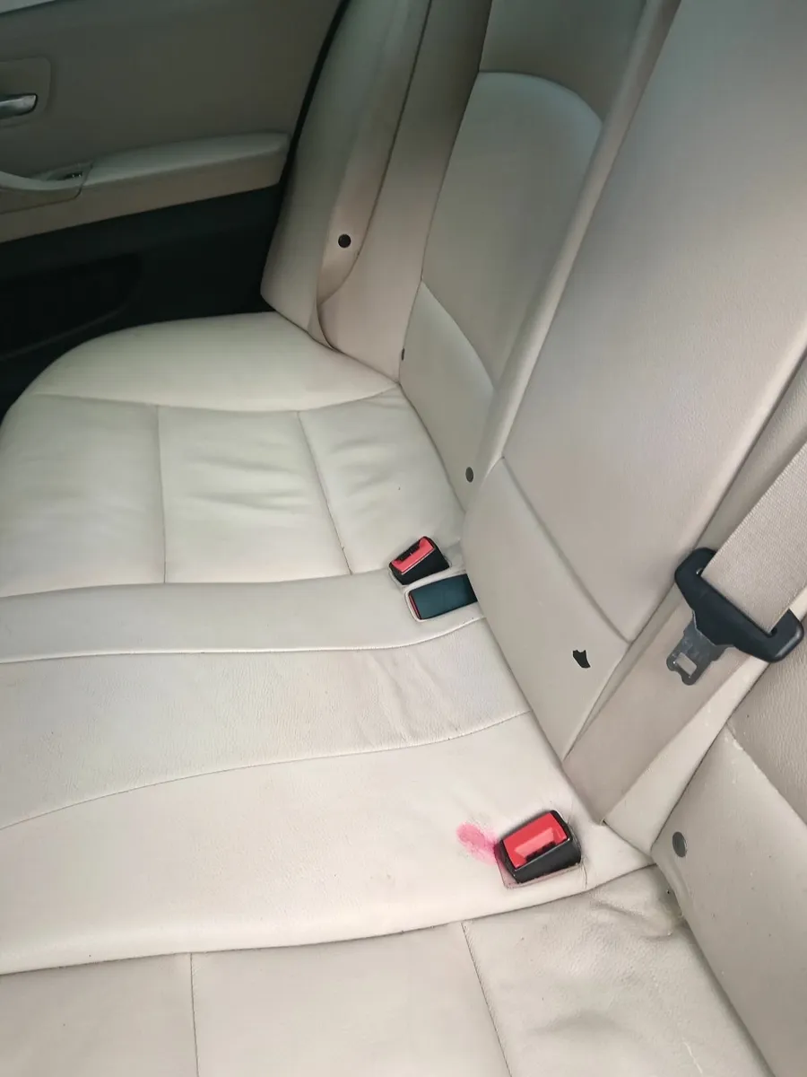 BMW 5-Series 2013 - Image 2