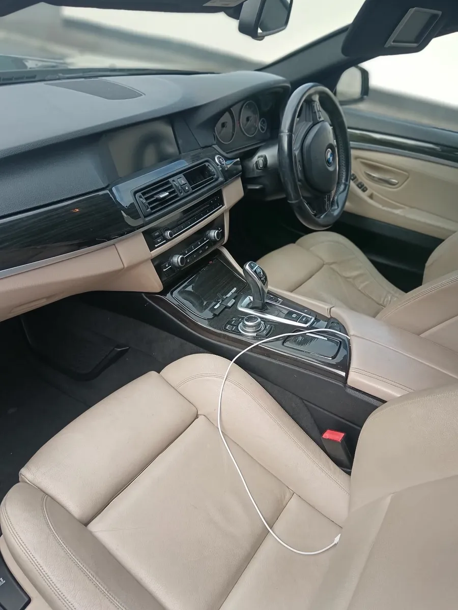 BMW 5-Series 2013 - Image 3