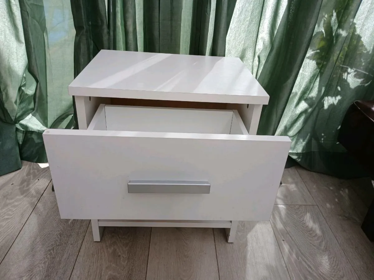 Locker - Image 2