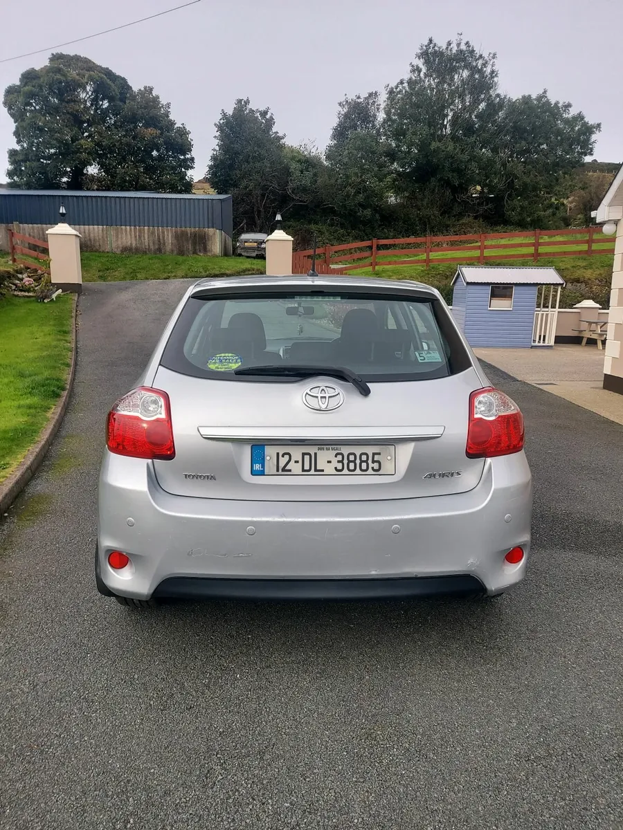 Toyota Auris 2012 - Image 4