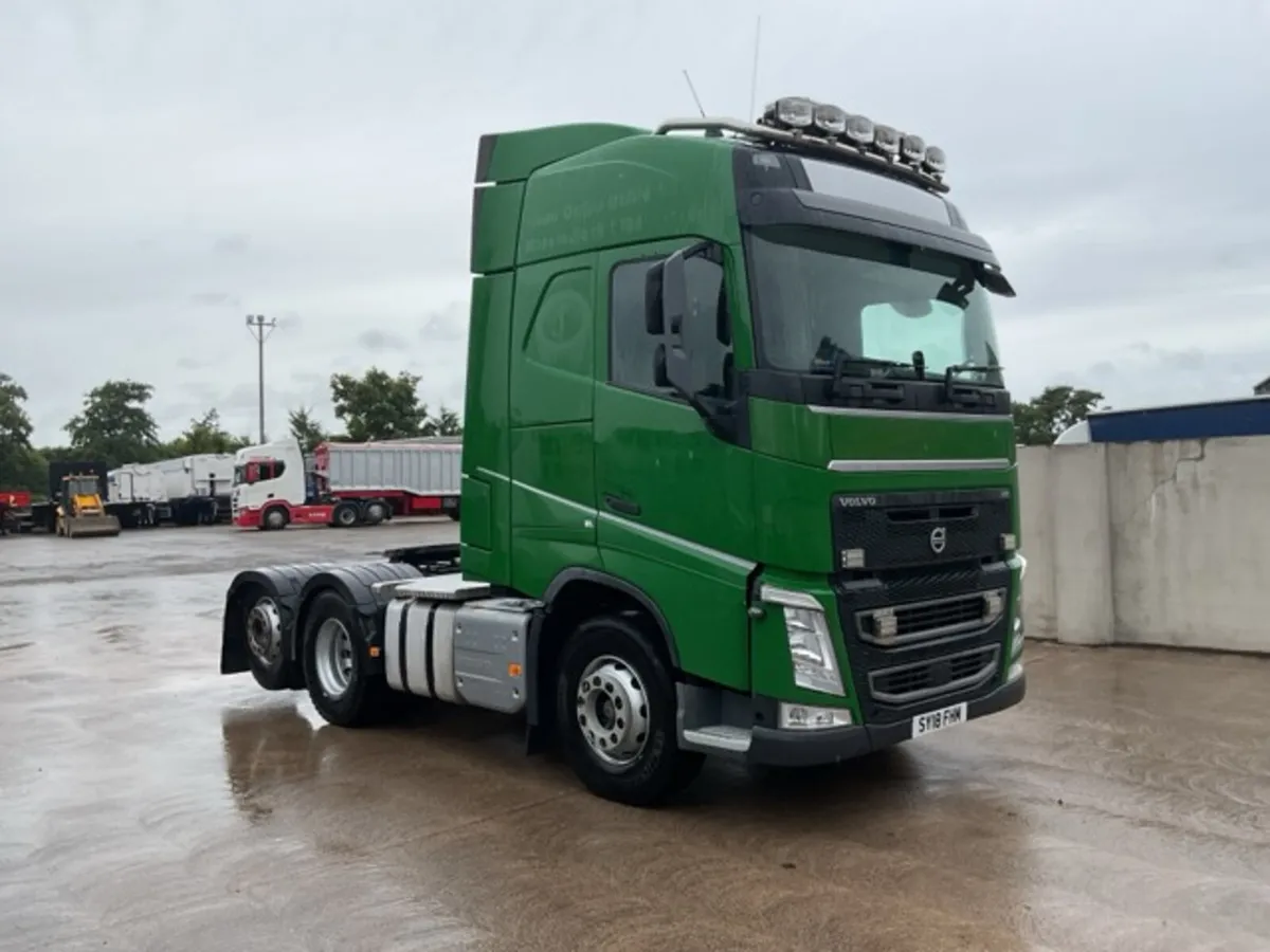 2018 Volvo FH500 6x2 Lift Axle - Image 1