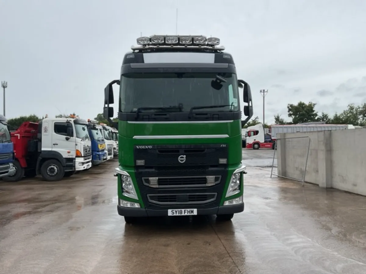 2018 Volvo FH500 6x2 Lift Axle - Image 2