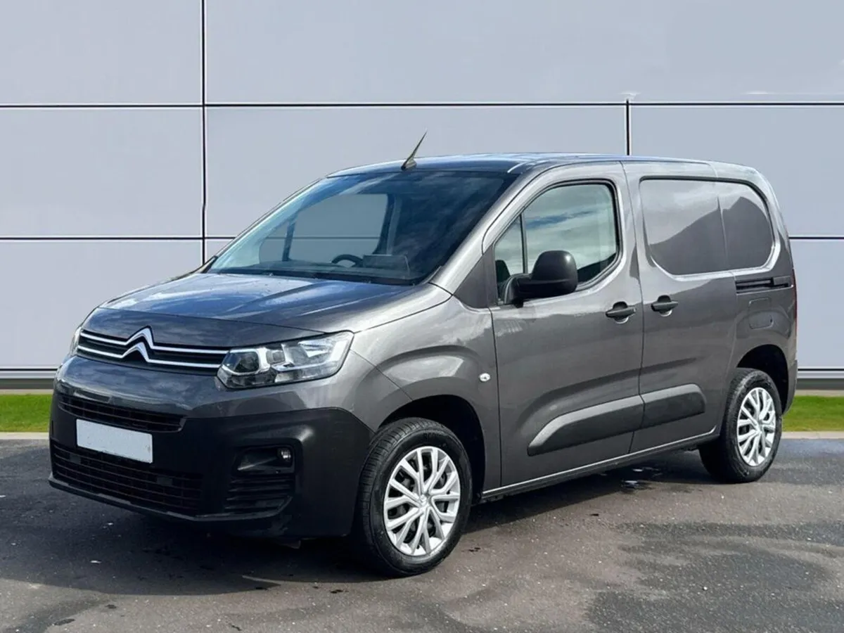 212 Citroen Berlingo Low Km High Spec - Image 1