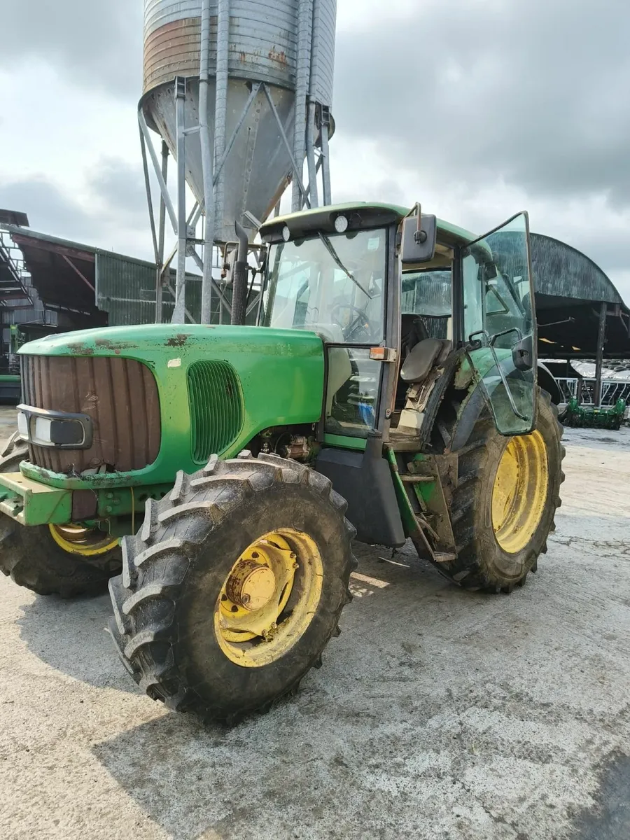 John Deere 6520 - Image 1