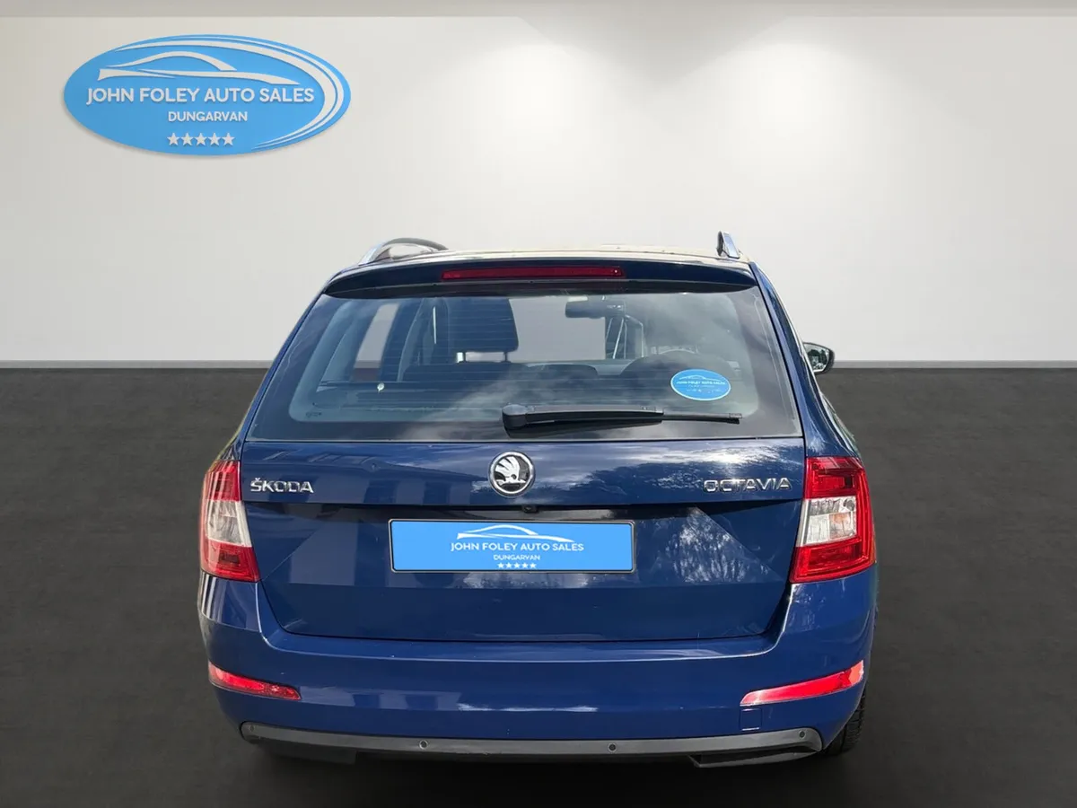 161 -Skoda -Octavia -1.6 -Diesel Estate car - Image 4
