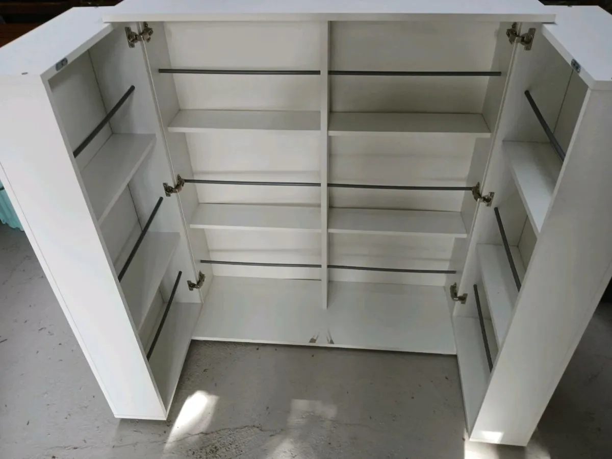 Shoe storage - Image 4