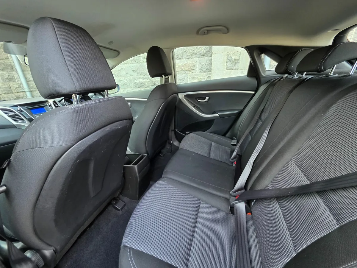 Hyundai i30 1.4D 2015 New Nct 06/2026 - Image 4
