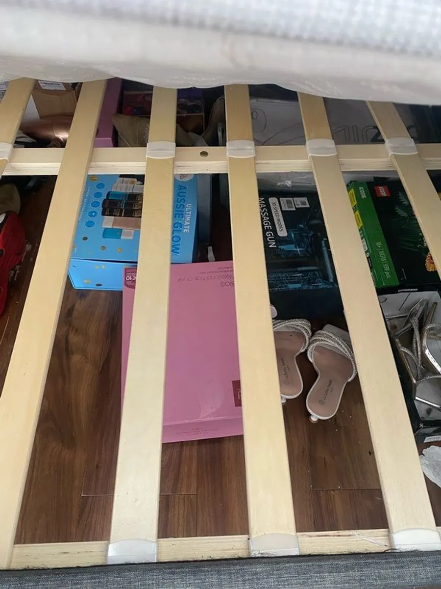 Double bed - Image 3