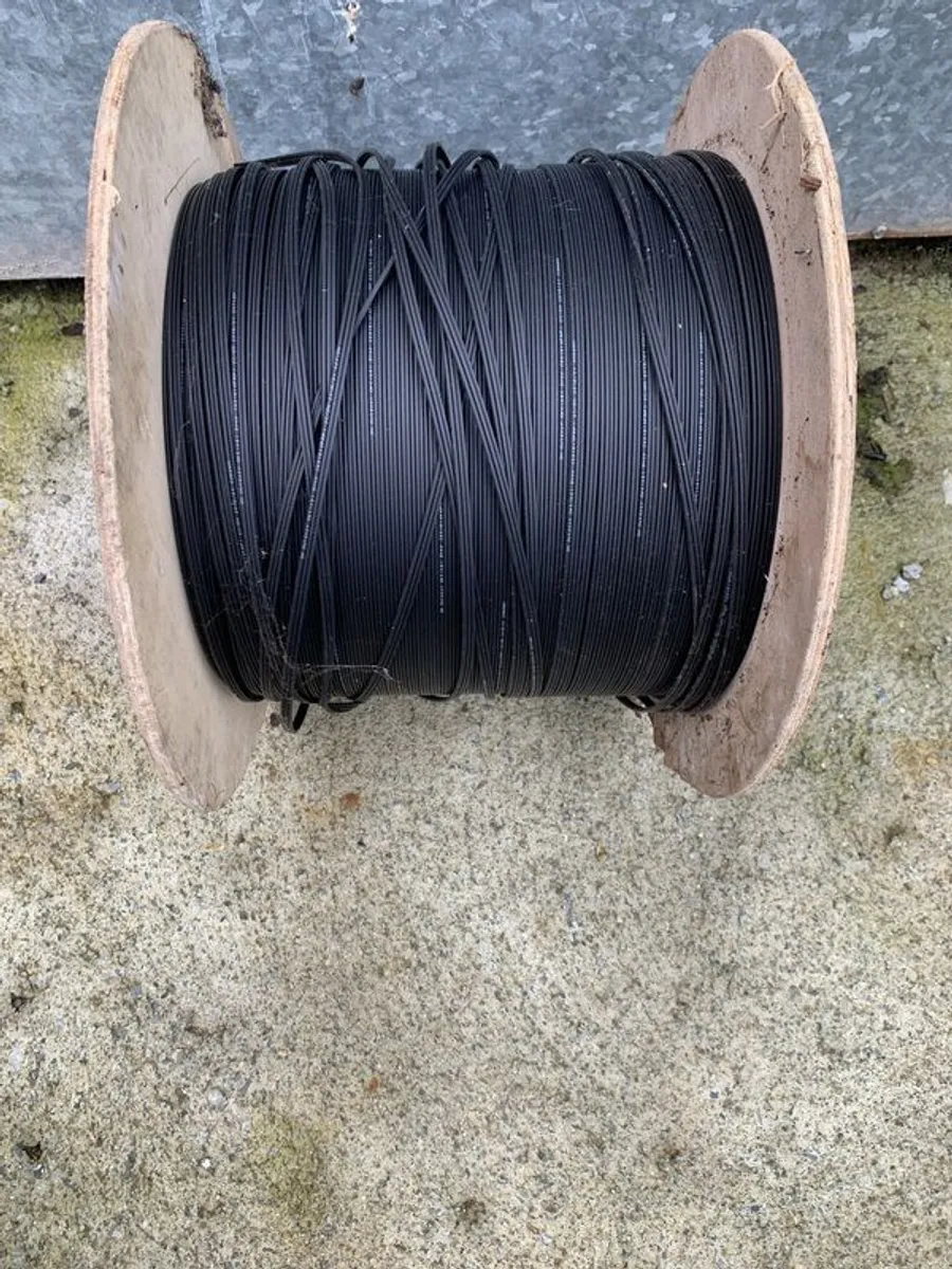 fibre optic cable