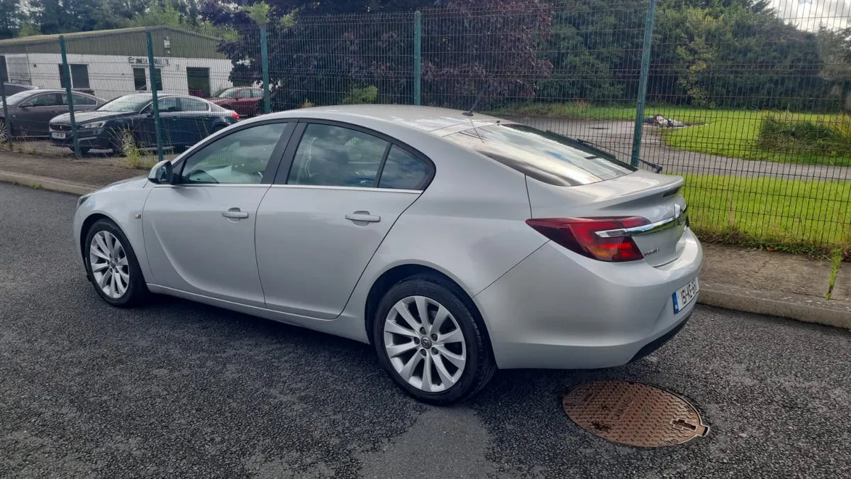 15 OPEL insignia diesel - Image 3