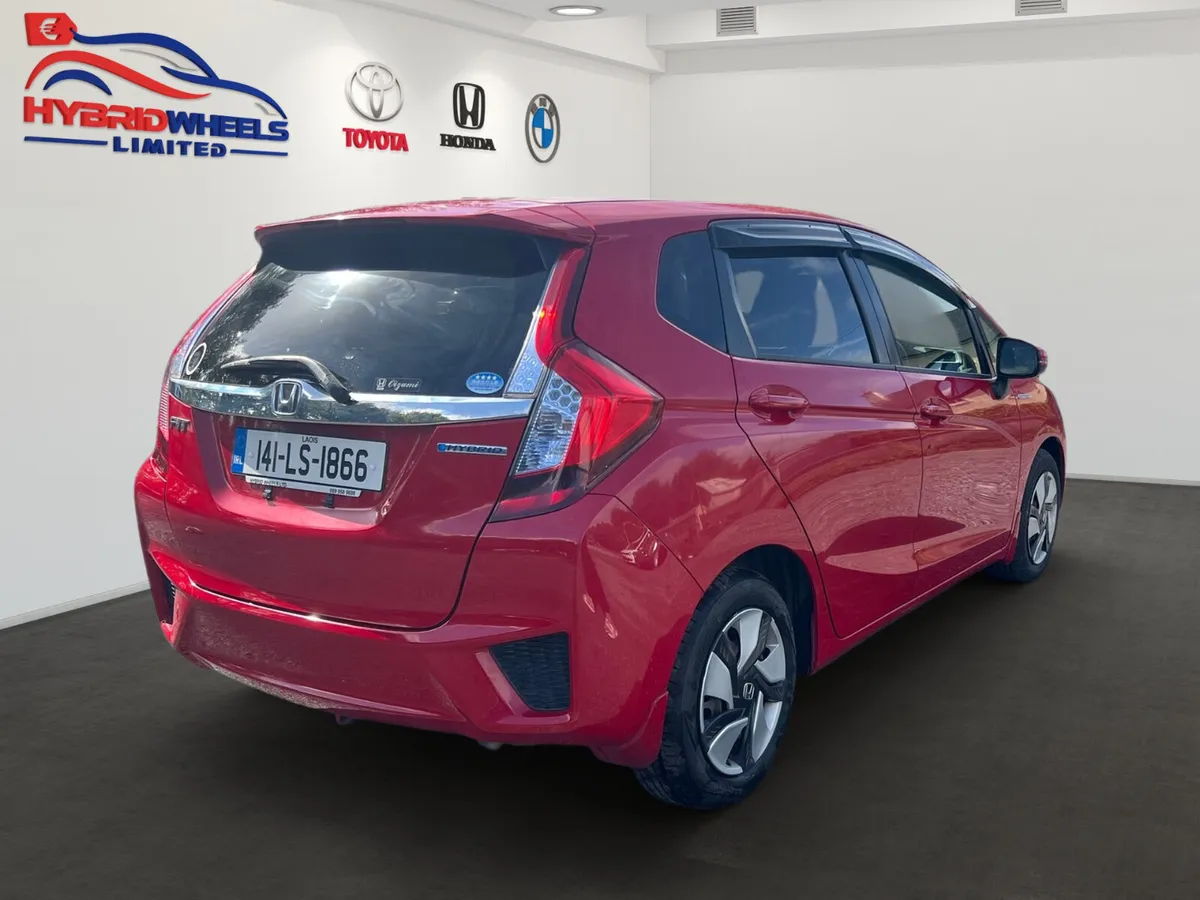 Honda Fit 2014 Low Mileage - Image 4