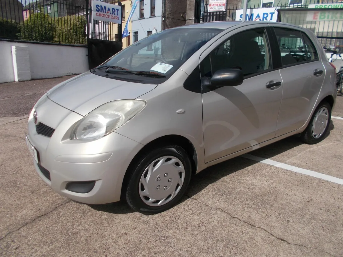 Toyota Yaris 2010 - Just 70,000km - Image 3