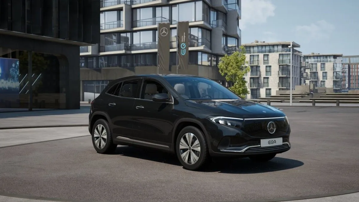 Mercedes-Benz EQA 250  Progressive Line Compact S - Image 1