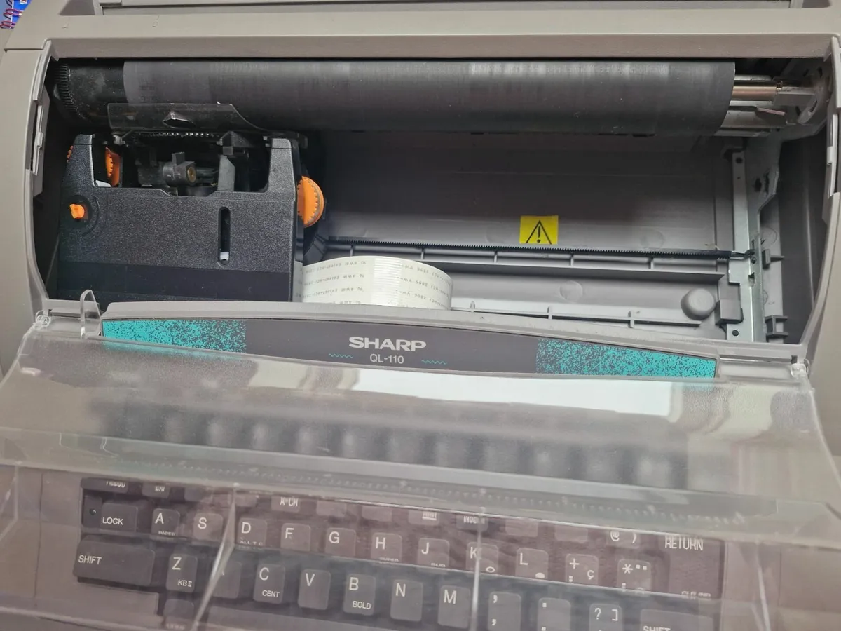 Sharp Type writer - Image 3