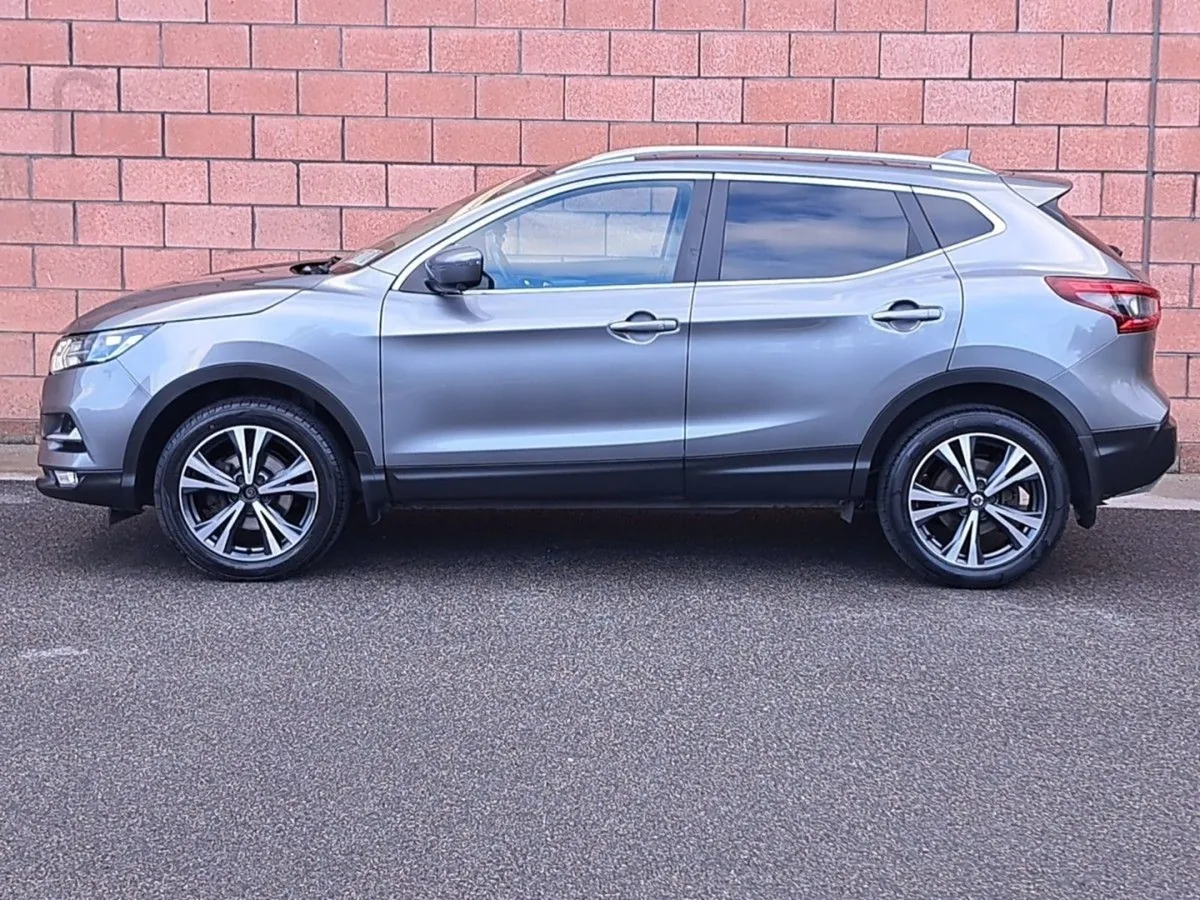 Nissan QASHQAI SV Premium Model 1.5 Diesel With M - Image 3