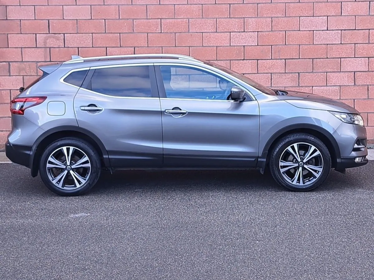 Nissan QASHQAI SV Premium Model 1.5 Diesel With M - Image 4