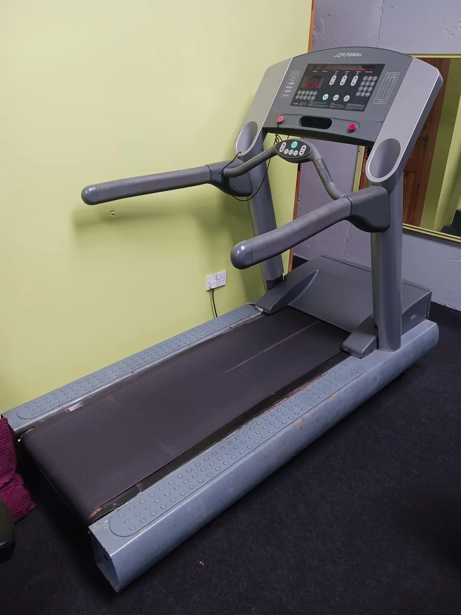 Treadmill - Image 1