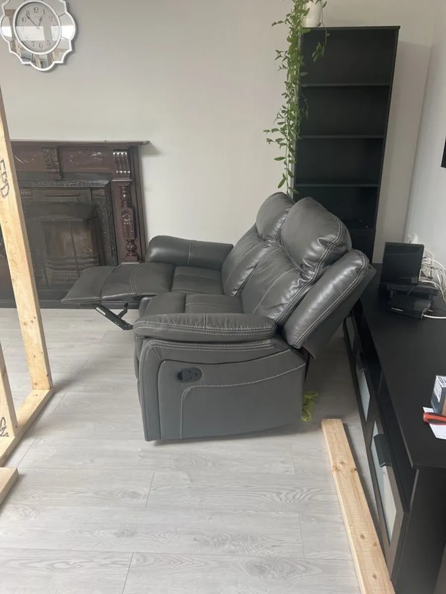 sofa - Image 2