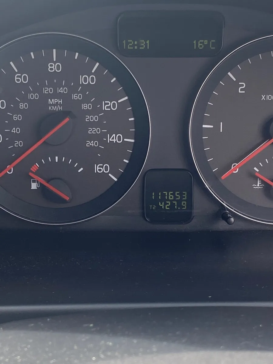 Volvo S40 2009 - Image 2