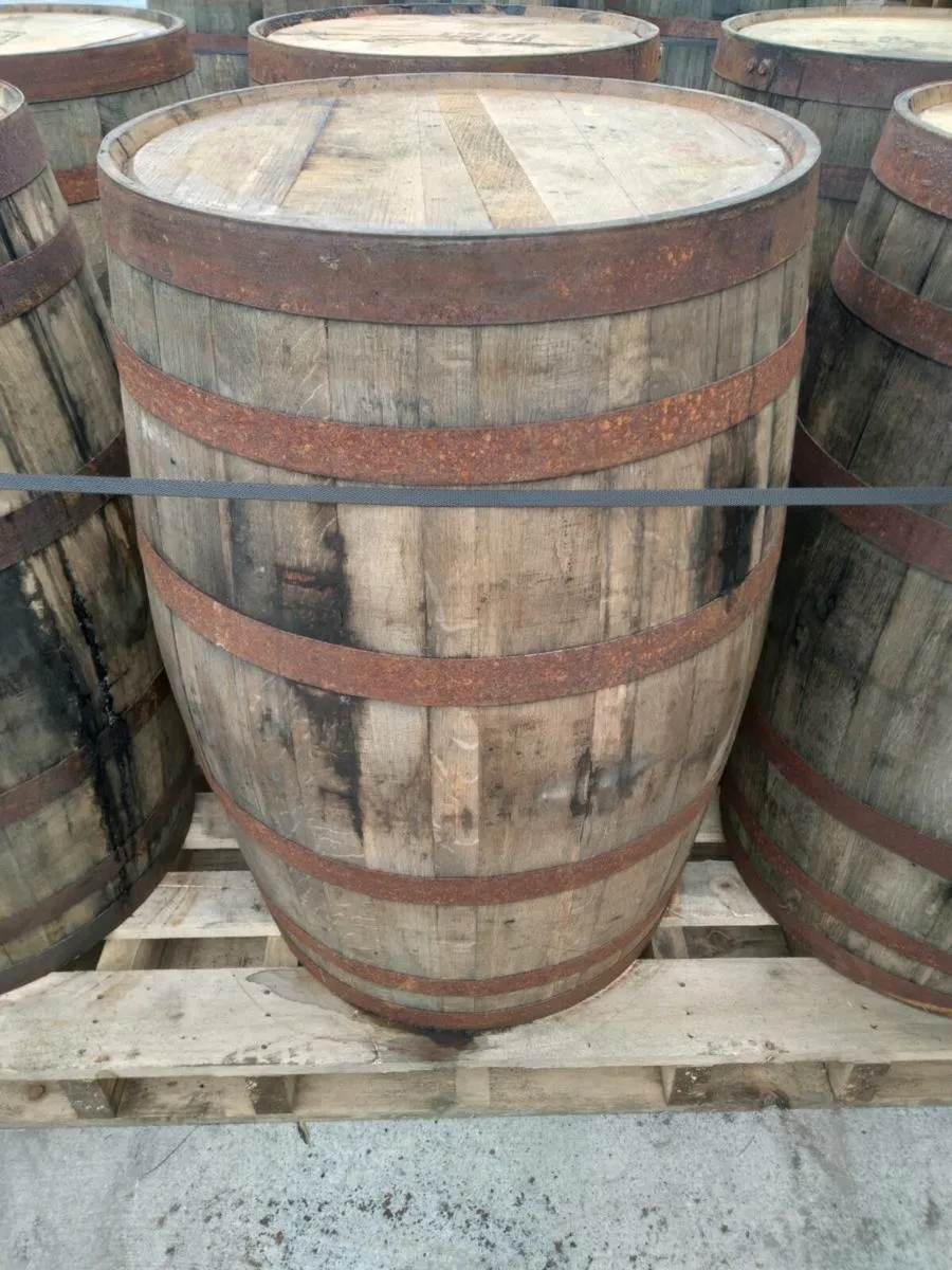 Whiskey barrels - Image 2