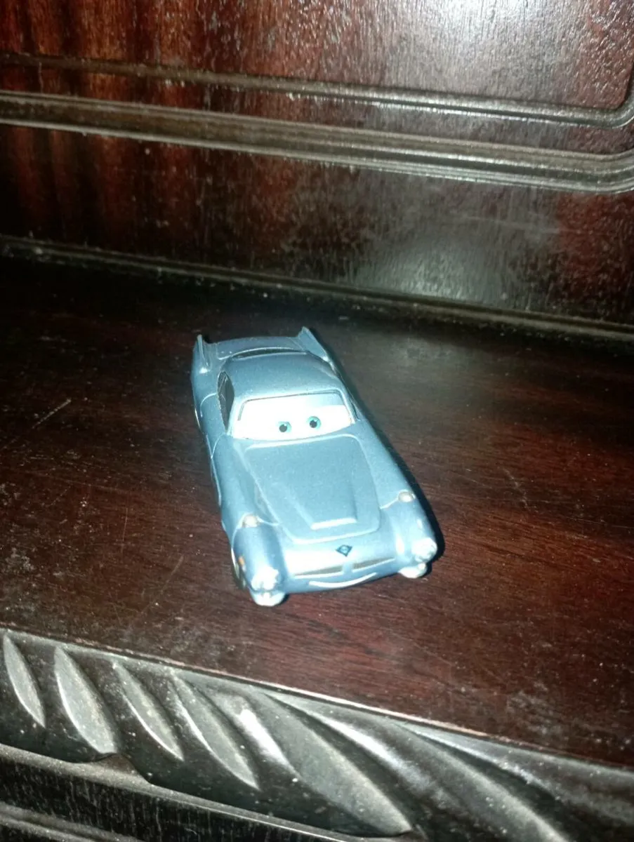 DISNEY PIXAR 3 CAR FINN MODLES - Image 3