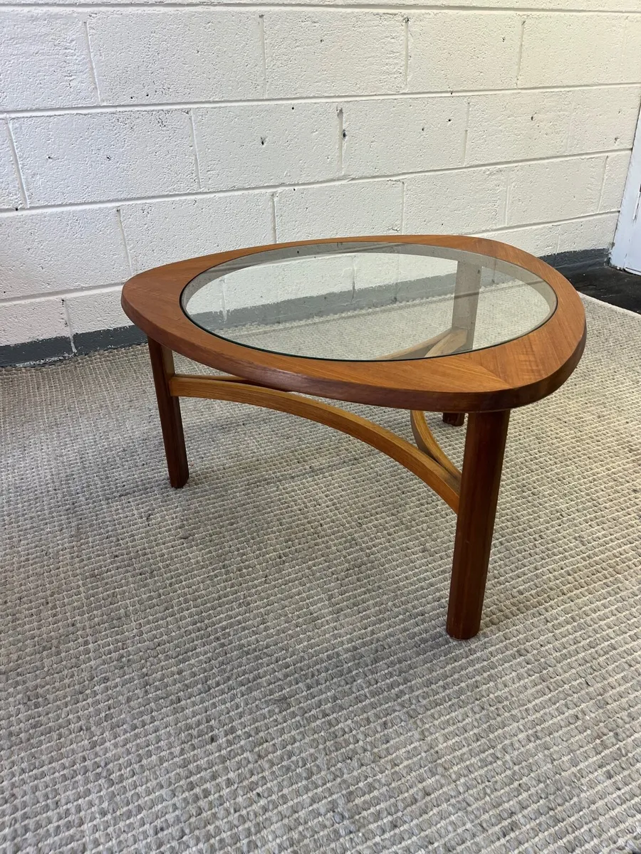 MID CENTURY TEAK NATHAN ASTRO COFFEE TABLE - Image 3