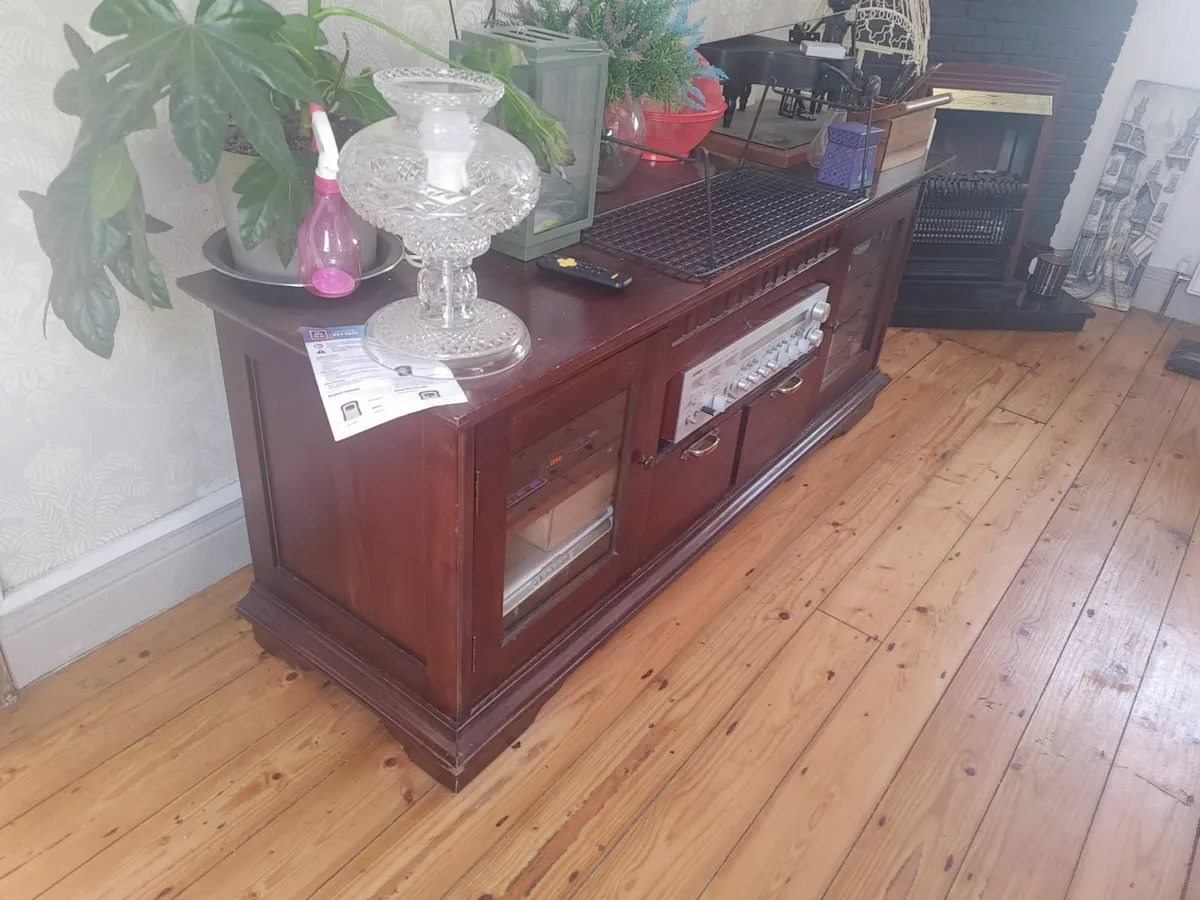 Free Livingroom cabinet - Image 4