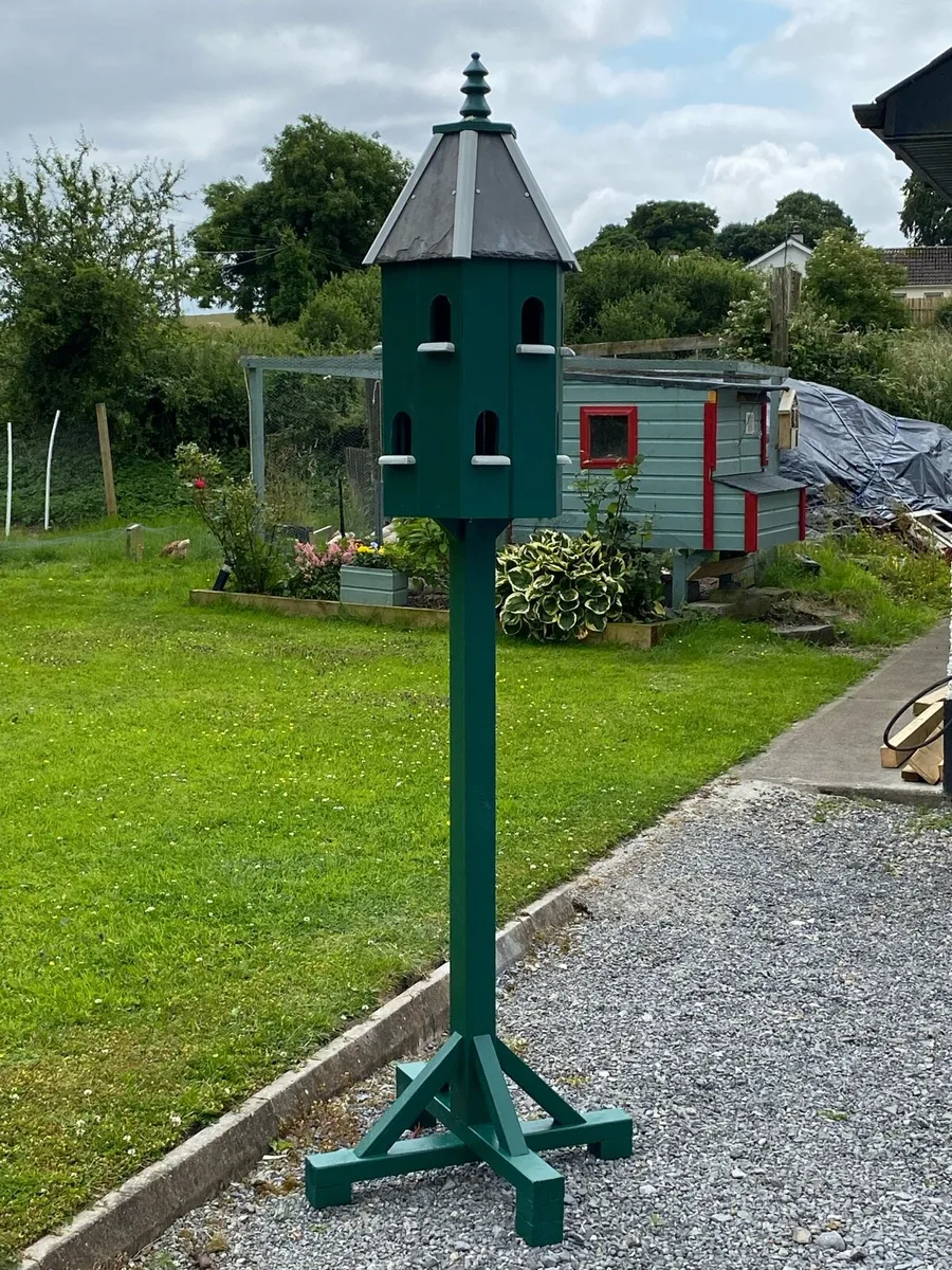 Bird tables and Bird houses - Image 1