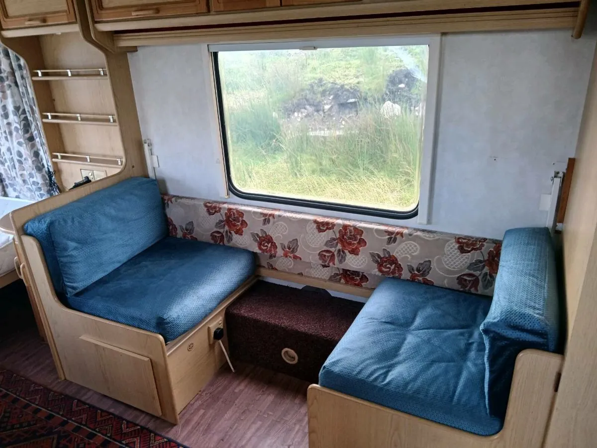 Caravan Compass Kensington - Image 4
