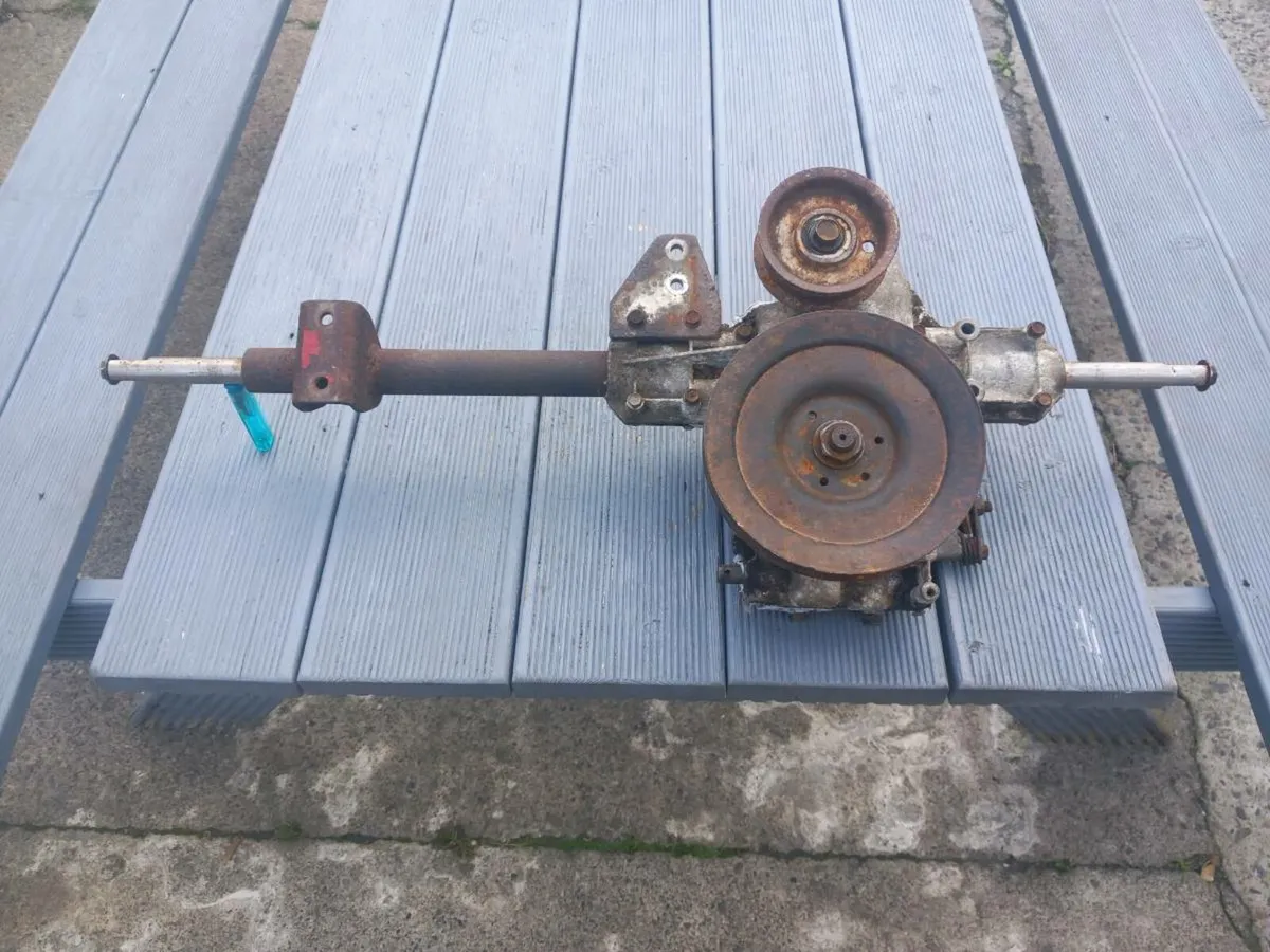 Cub cadet/M.T.D variable speed gearbox for sale - Image 1