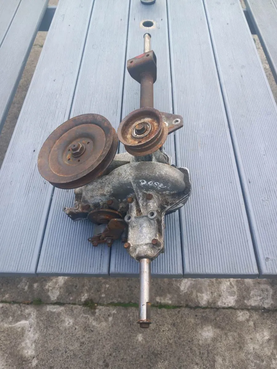 Cub cadet/M.T.D variable speed gearbox for sale - Image 2