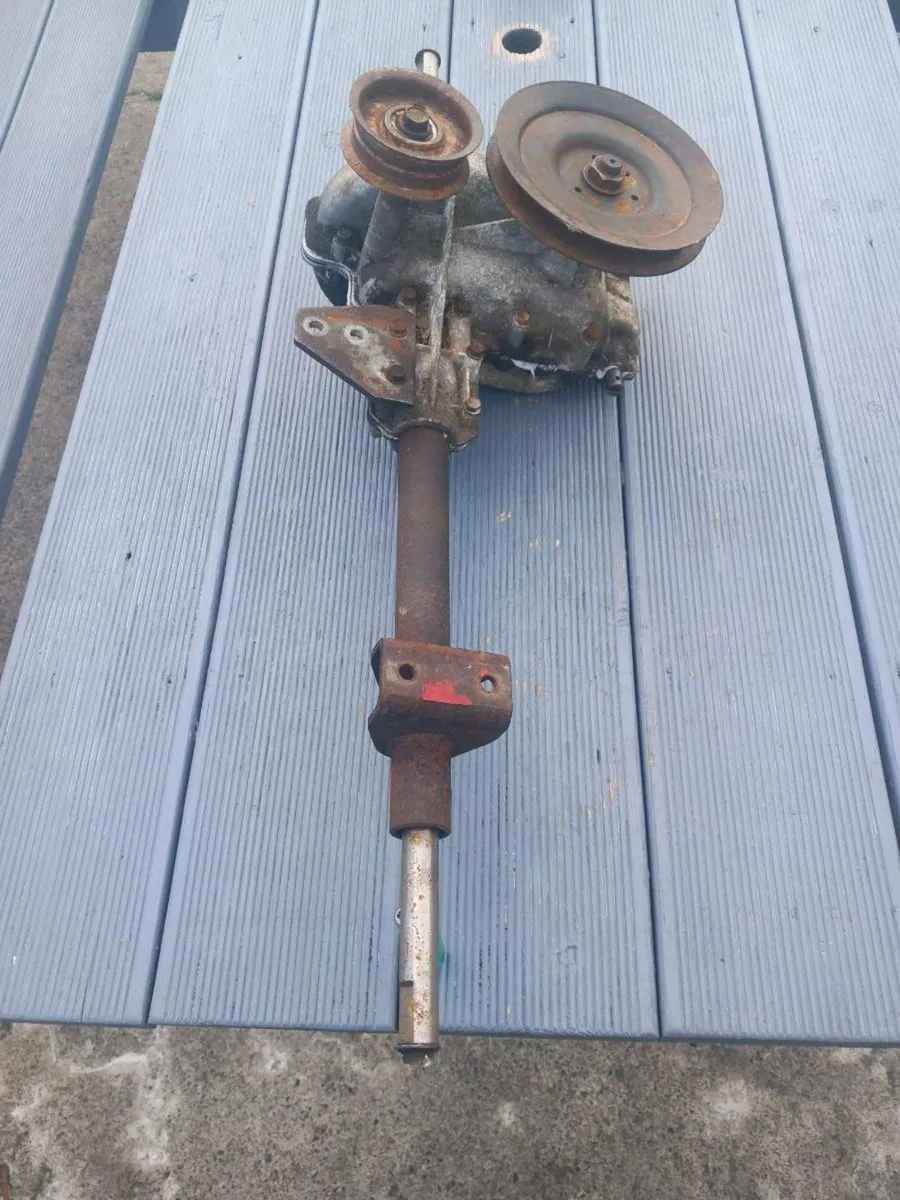 Cub cadet/M.T.D variable speed gearbox for sale - Image 4
